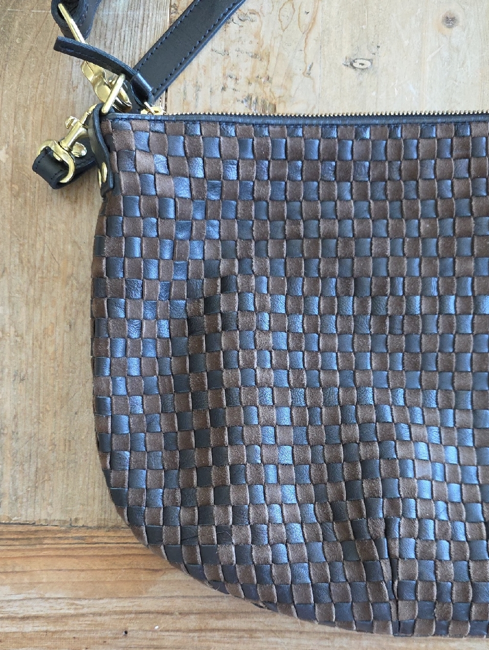 Clare V Moyen Messenger Bag - Picture 6 of 16
